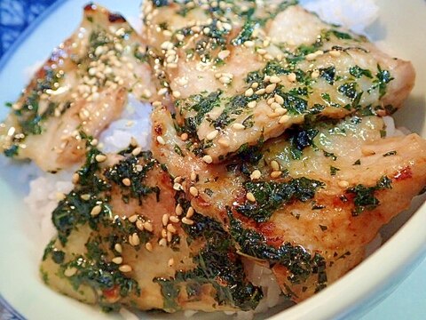 鶏がら塩糀スープの素で　豚バラモロヘイヤ丼♪